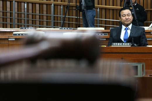 ‘이완구 청문회 일정’, ‘영종대교 100중 추돌사고’, ‘is 오바마’, ‘박원순 공관 논란’ /사진=뉴스1(이완구 국무총리 후보자)