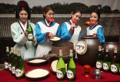 국순당, 설맞이 '수라간 차례주' 빚기 시연행사