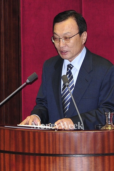 ‘대통령에 독설·장관에 호통’ 이해찬, 그는 누구?