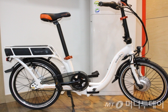 '모바일월드콩그레스(MWC) 2015'에서 이목이 집중된 포드와 협업 전기자전거 '치아오'(CIAO)가 국내에서 처음 공개됐다./사진=박정웅 기자