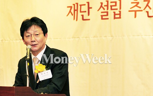 [MW사진] 축사 하는 새누리당 유승민 원내대표