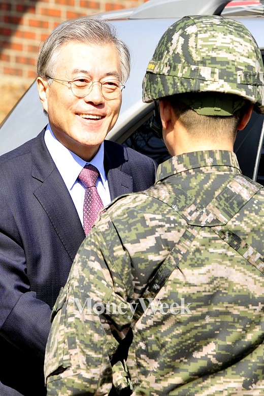 [MW사진] 새정치 문재인 대표, 해병대 방문