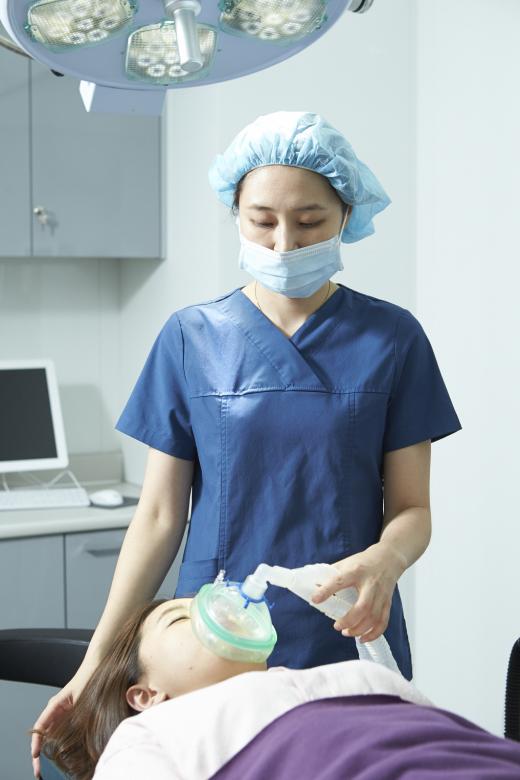 마취도 안전한 성형수술, 0.1% 위험 가능성에도 대비 필수