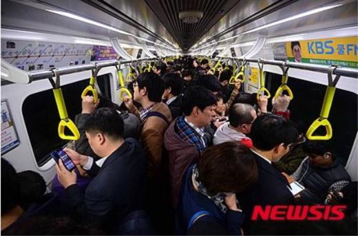 서울 지하철 풍경. 사진제공=뉴시스