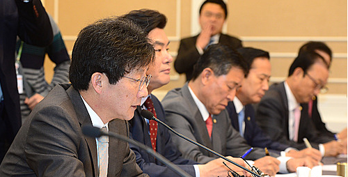 '북한 미사일 발사' 새누리당 유승민 원내대표가 11일 오전 국회에서 열린 긴급 안보대 당정협의에서 발언하고 있다. /사진=뉴시스