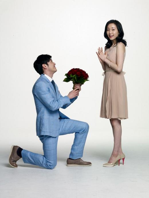 연애 사실 공개, 여성이 남성보다 소극적…
