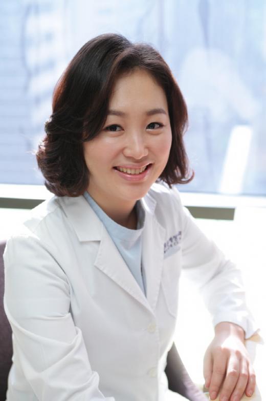 노년의 눈 건강 위협하는 노안·백내장·녹내장… 발생 원인·증상·예방법은?