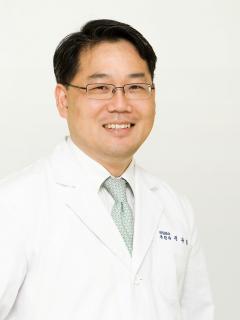 ▲강남힘찬병원 관절염연구소 정광암 소장