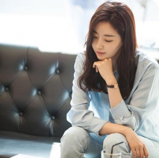 [★SNS] 김사랑, 길고 긴 11자 각선미 뽐내