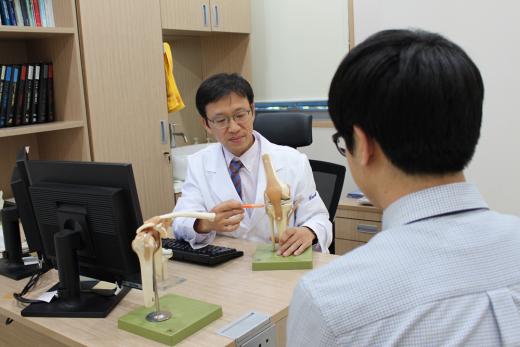 허리·발목 건강 위해 키에 맞는 굽높이 선택 중요…계산 방법은?