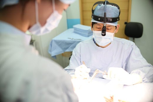 [이예진원장의 코성형 이야기 ①] 코끝성형, 코끝연골재배치로 자연스러운 코 라인 연출