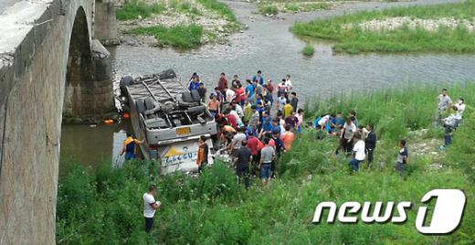 '행자부 버스 추락사고' /사진=뉴스1(독자제공)