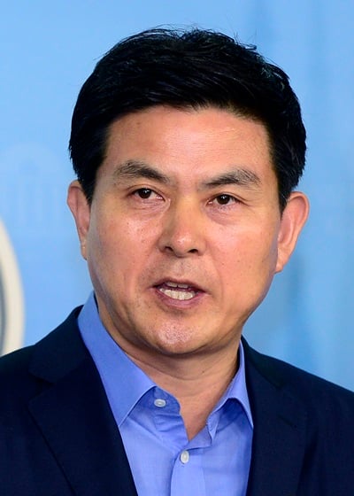 '김태호 의원' '김태호 기자회견' 김태호 새누리당 최고위원이 3일 오전 서울 여의도 국회 정론관에서 열린 기자회견에서 내년 20대 국회의원 선거 불출마를 선언하고 있다. /사진=뉴스1