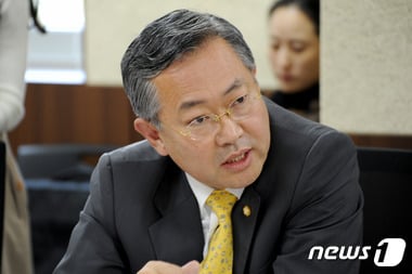 '국정원 마티즈' 박남춘 새정치민주연합 의원 /사진=뉴스1