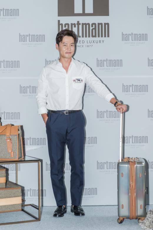 이서진, 명품 가방 브랜드 ‘하트만’ 홍보대사 발탁