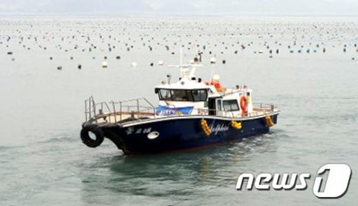 제주 추자도 신양항에서 출항하다 전복된 낚시 어선 돌고래호의 평상시 모습. /자료사진=뉴스1(인터넷 커뮤니티 캡쳐)