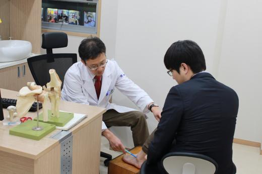 ‘뚝뚝’ 소리나게 몸풀기…시원한 느낌 들지만 몸에 좋지는 않아