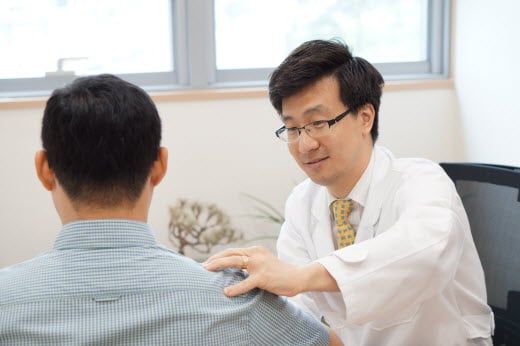 격렬하고 무리한 운동, 발목 관절에 연골 조각 '박리성골연골염' 주의해야