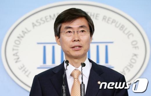 '조경태 의원' '문재인' /사진=뉴스1