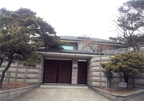 올초 경매로 나온 정몽선 전 회장의 서울 용산구 한남동 자택. /사진제공=지지옥션