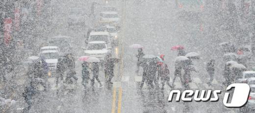 3일 오후 경기도 수원시 수원역 모습. /사진=뉴스1