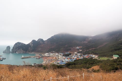 대리마을과 가거도초등학교 대리항