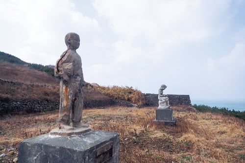 폐교된 소흑산도국민학교