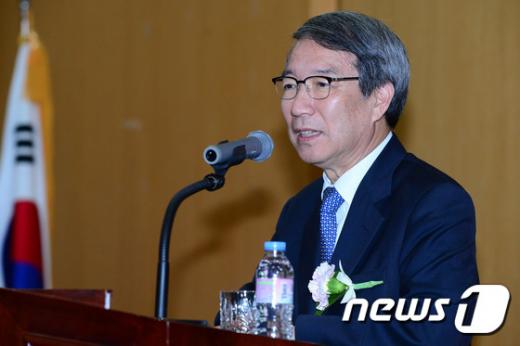 ‘정운찬’ ‘장하성’ ‘안철수 신당’ 정운찬 전 국무총리. /자료사진=뉴스1