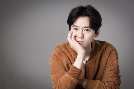남자 성형의 핵심, 이마부터 쭉 뻗은 직선라인 코성형