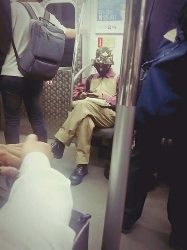 박보검 “지금도 지하철 탄다”...스타들은 대중교통 애용 中