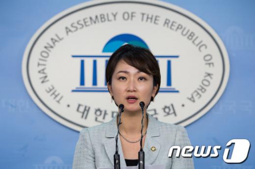 '원유철 사드' 이언주 더불어민주당 원내대변인. /사진=뉴스1