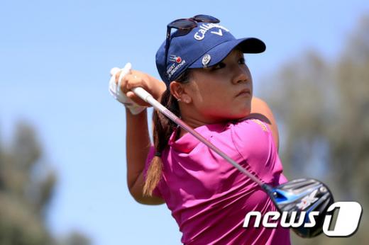 리디아 고가 3일(현지시간) 열린 LPGA투어 시즌 첫 메이저대회 ANA 인스퍼레이션 4라운드 경기에서 2번홀 세컨드샷을 날리고 있다. /사진=뉴스1