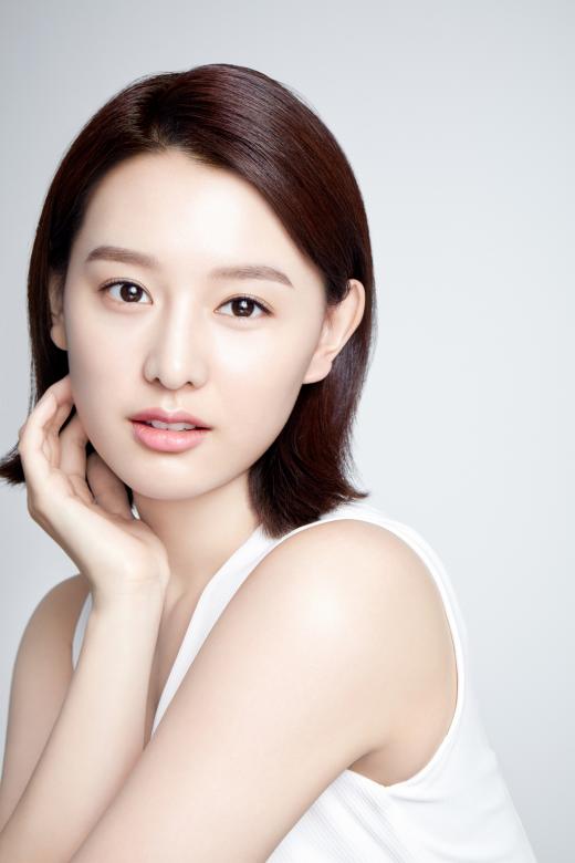 고운세상 닥터지, 브랜드 뮤즈 김지원 화보컷 공개