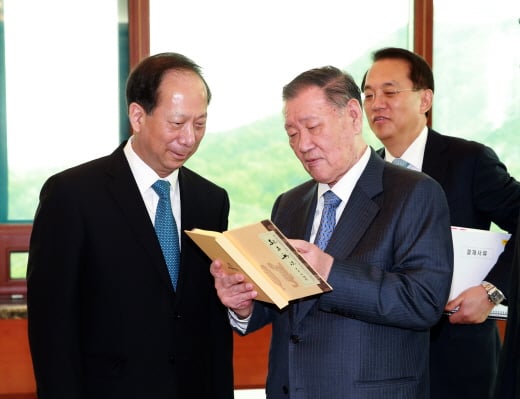 스타이펑 장쑤성장이 현대차그룹 정몽구회장과 만났다 /사진=현대차그룹 제공