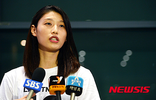 여자배구 올림픽예선. 한국 대표팀 주장 김연경. /사진=뉴시스