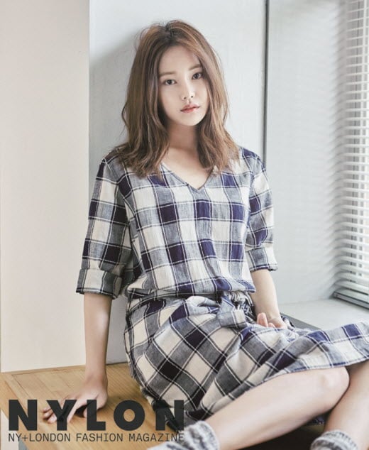 유화 화보, 신인 배우 다운 청초함 담겨