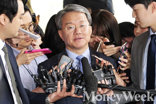 홍만표 변호사가 구속된 가운데 참여연대가 전관비리 '몸통수사'가 필요하다고 주장했다. /사진=임한별 기자