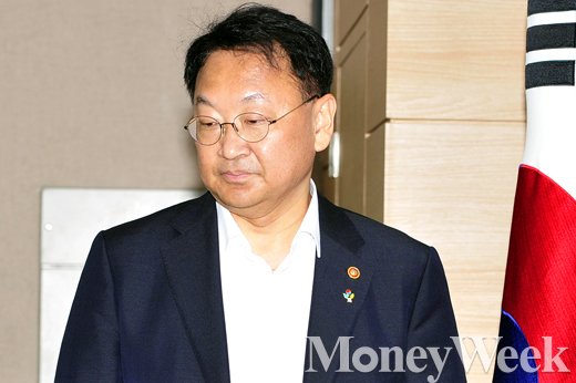 유일호 경제부총리. /사진=임한별 기자