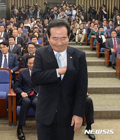 20대 국회의장으로 선출된 더민주 정세균 국회의원. /사진=뉴시스