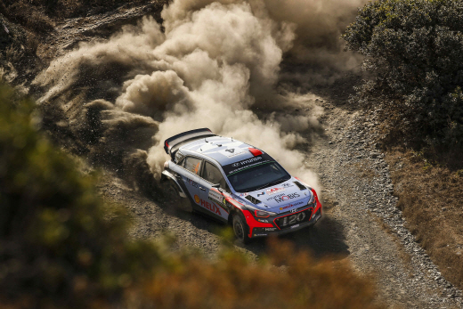 현대차 월드랠리팀 티에리누빌이 WRC 이탈리아 랠리서 개인 부문 1위에 올랐다. /사진=현대차 제공