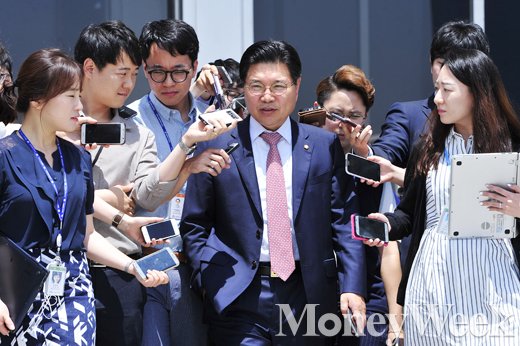 홍문장 국기원 이사장(새누리당 국회의원)의 임기가 16일 만료된다. /자료사진=임한별 기자