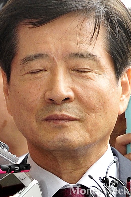 [MW사진] 두 눈 질끈 감은 남상태 전 대우조선해양 사장