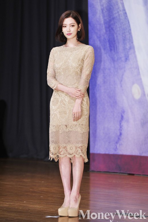 [MW사진] 함부로 애틋하게 임주은, '시선 붙잡는 누드톤 드레스'