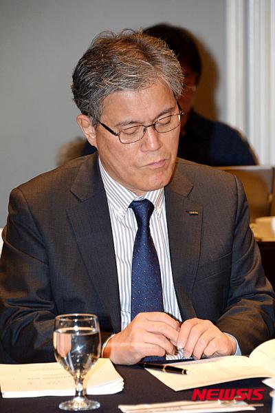 롯데홈쇼핑 강현구 사장 소환. /자료사진=뉴시스