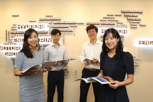 현대엔지니어링이 회사의 경제·사회·환경적 책임성과를 담은 ‘2016 지속가능경영보고서’를 발간했다. /사진=현대엔지니어링