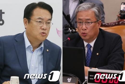 유성엽 교문위원장(오른쪽)과 정진석 원내대표. /자료사진=뉴스1