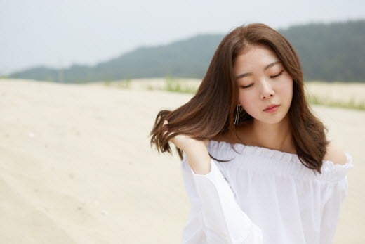 '니가 예뻐서' 출간 기념 사인회 개최…모델 김예림 등 참석