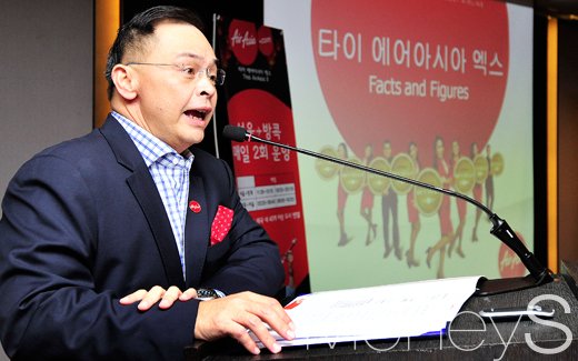 [머니S포토] 타이 에어아시아엑스를 설명하는 나다 브라나시리 대표
