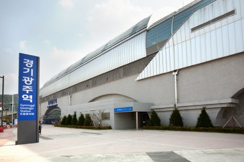 지난달 24일 경강선 광주역이 개통하자 잠시 주춤했던 광주시 부동산 시장이 다시 살아나고 있다. 