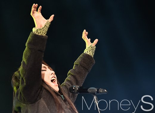[머니S포토] 제6차 촛불집회 한영애, '우리가 꿈꾸는 세상 향해…'